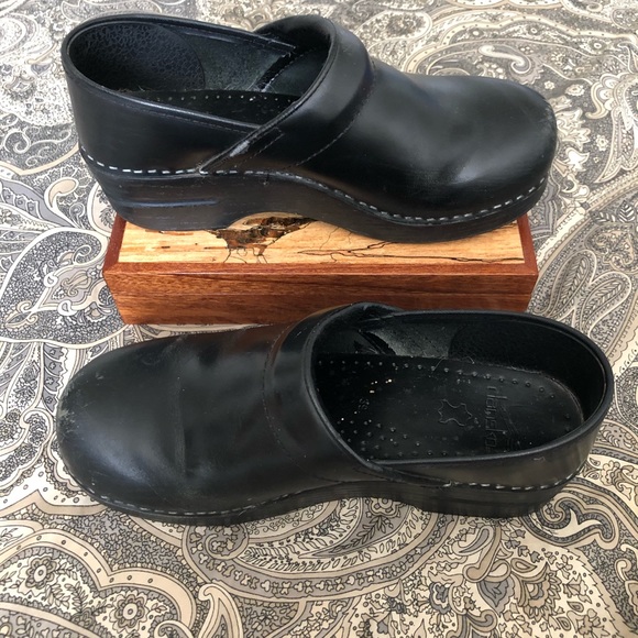 dansko size 8.5